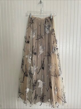 Beige Tulle Maxi Skirt with Black & White Floral Sketches of Ballerinas